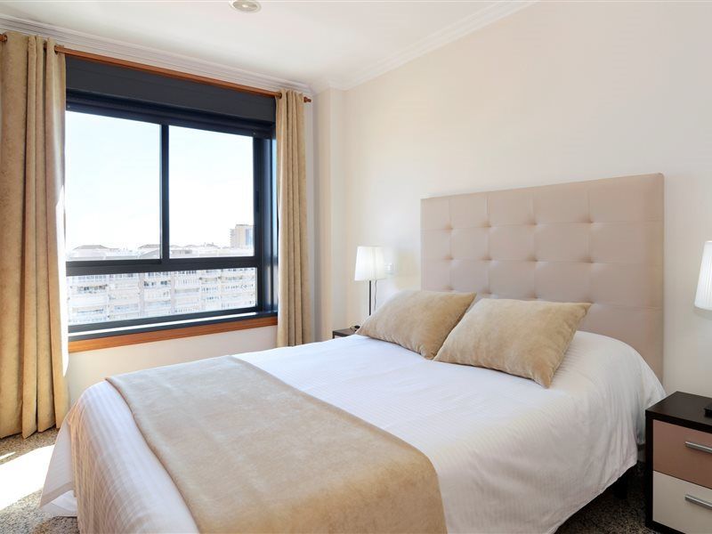 Nuria Sol Apts フエンヒロラ エクステリア 写真